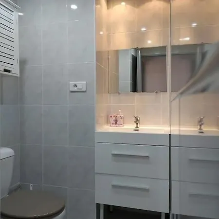 Διαμέρισμα Appt Bord De Deux Chambres, Clim, Parking, Piscine *
